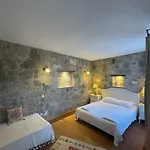 فندق Kallista